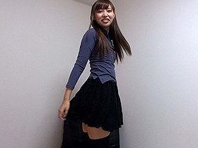 モデルみたいなルックスなのに男の言うことなんでも聞いちゃう天然ドMをデカチンでアヘらせました! サンプル動画サムネイル